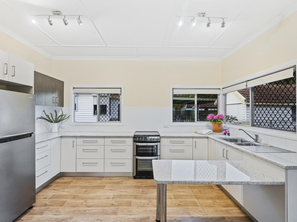 108 Manly Rd, Manly West, QLD 4179