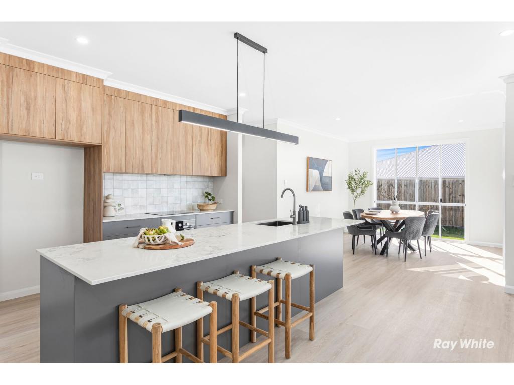 17 Wistari Dr, Hidden Valley, QLD 4703