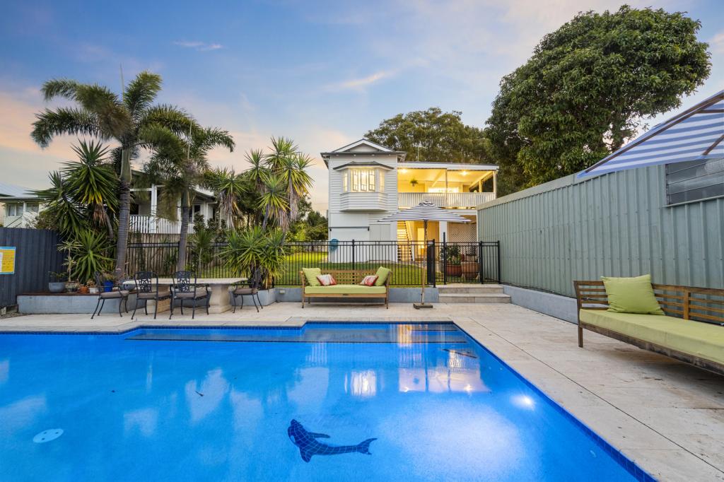37 Fisher St, Manly, QLD 4179