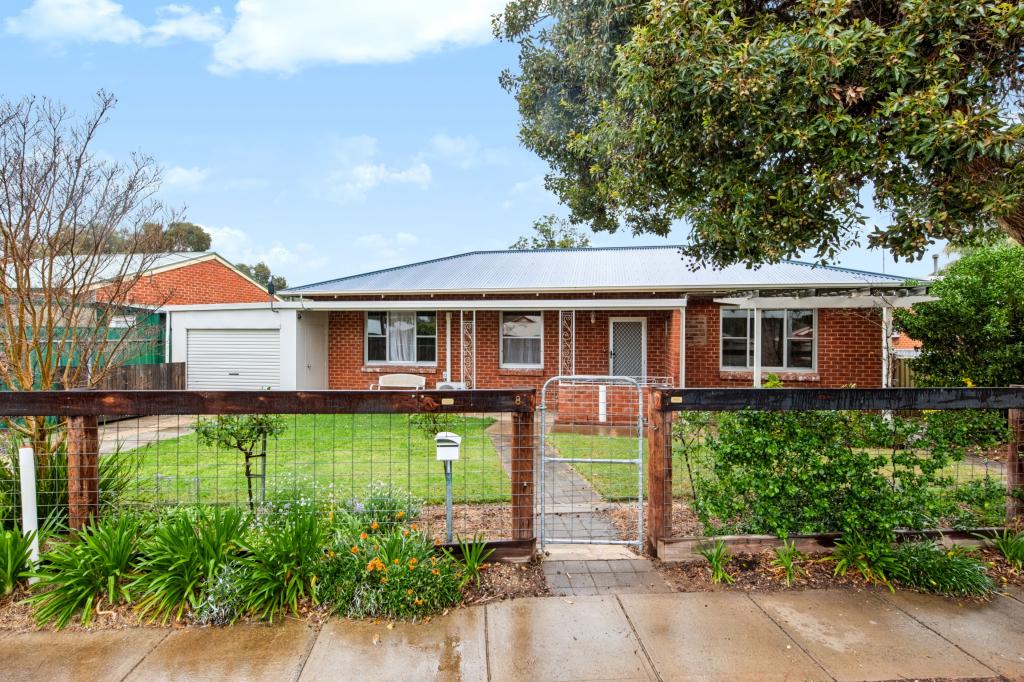 8 Lawrence Ave, Gawler South, SA 5118