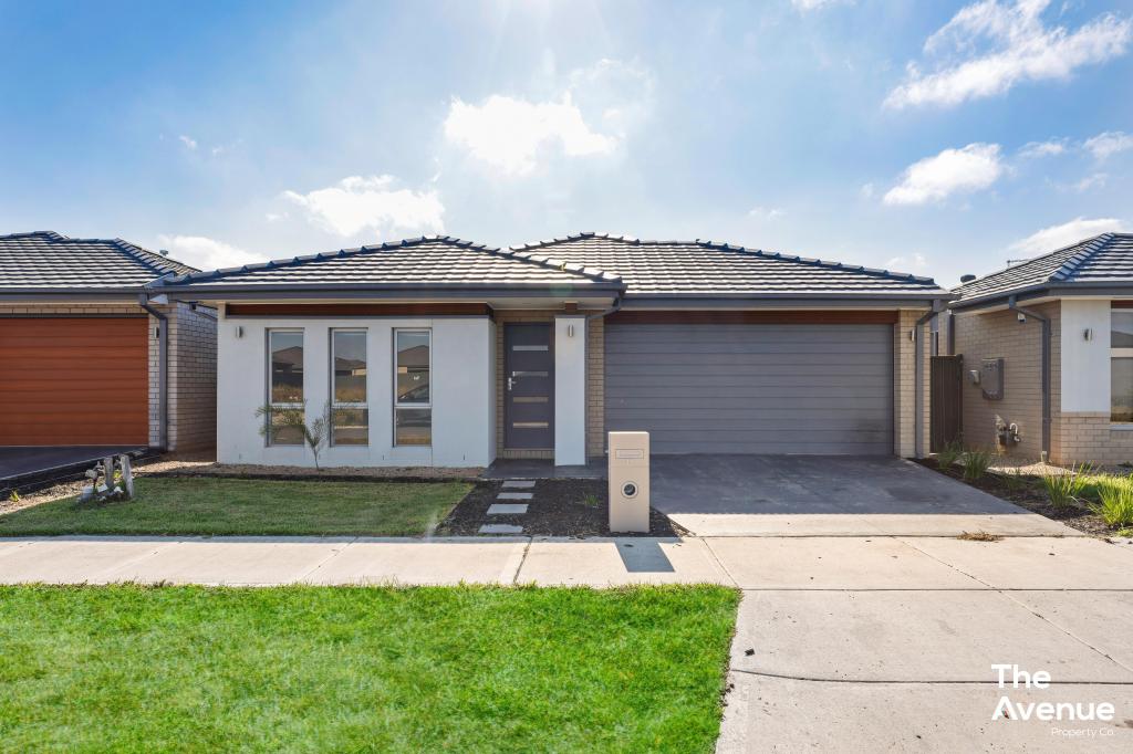 11 SHAWLANDS RD, BEVERIDGE, VIC 3753