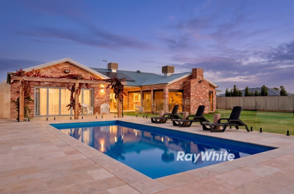 12a Claremont Dr, Irymple, VIC 3498