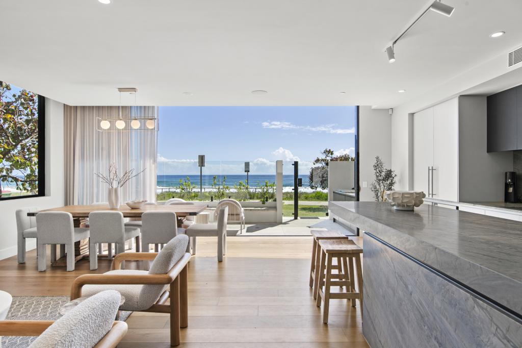 492 The Esp, Palm Beach, QLD 4221