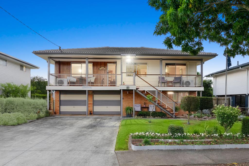 33 Lyndon St, Kallangur, QLD 4503