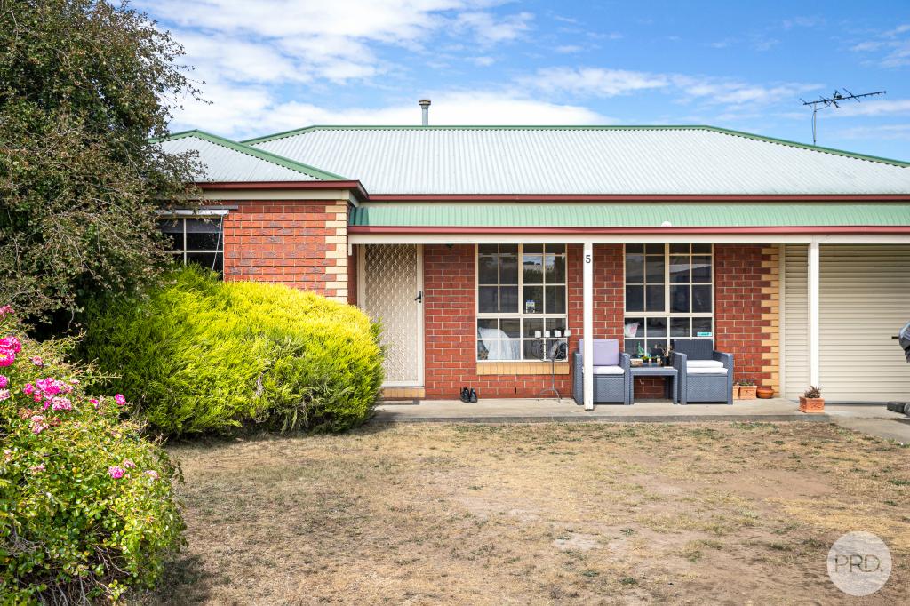 5 Hamish Ct, Sebastopol, VIC 3356