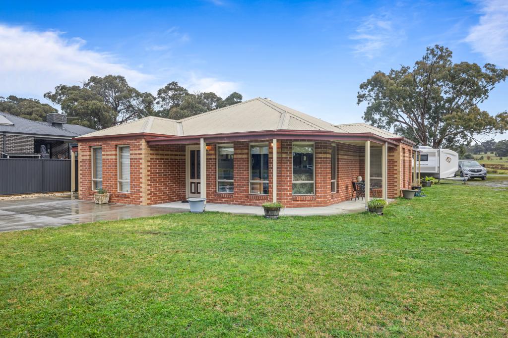 29 Orchid Ct, Beaufort, VIC 3373