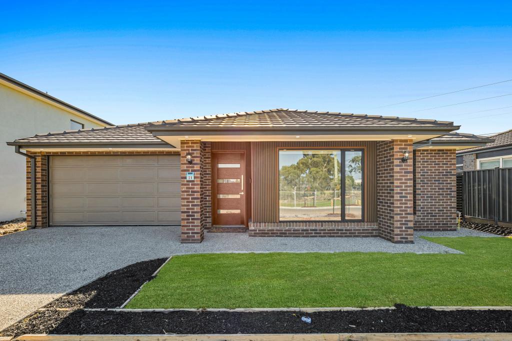 28 KHANCOBAN CRES, WOLLERT, VIC 3750