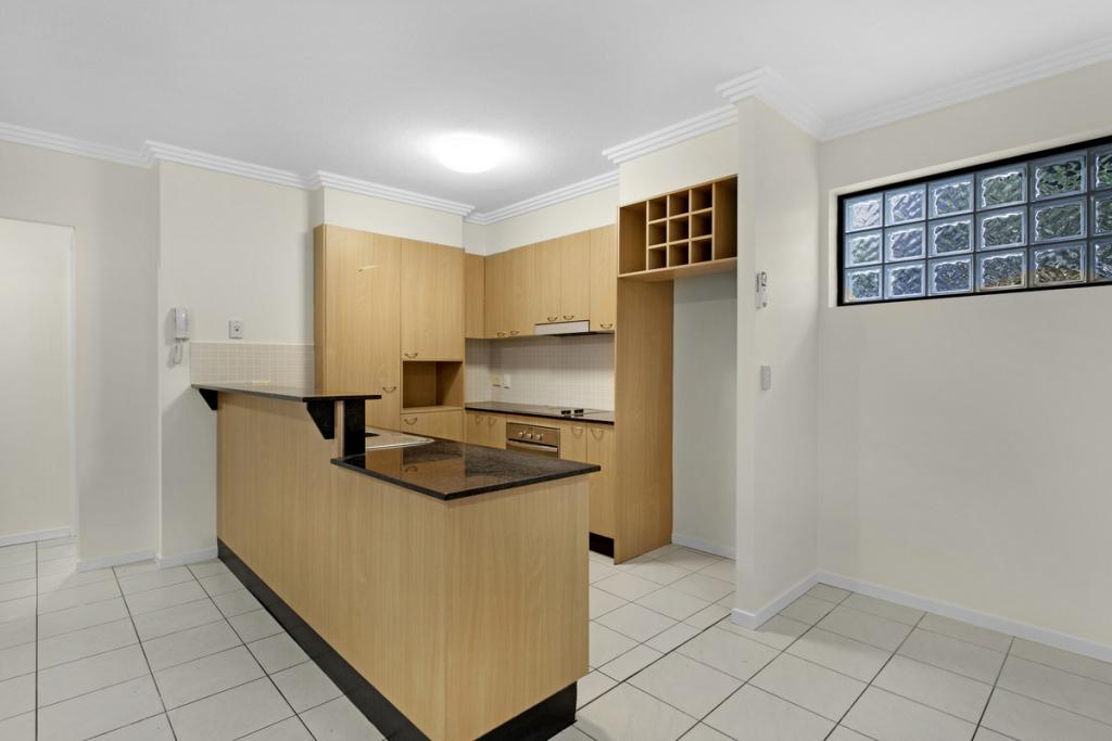1/13 Stephens St, Burleigh Heads, QLD 4220