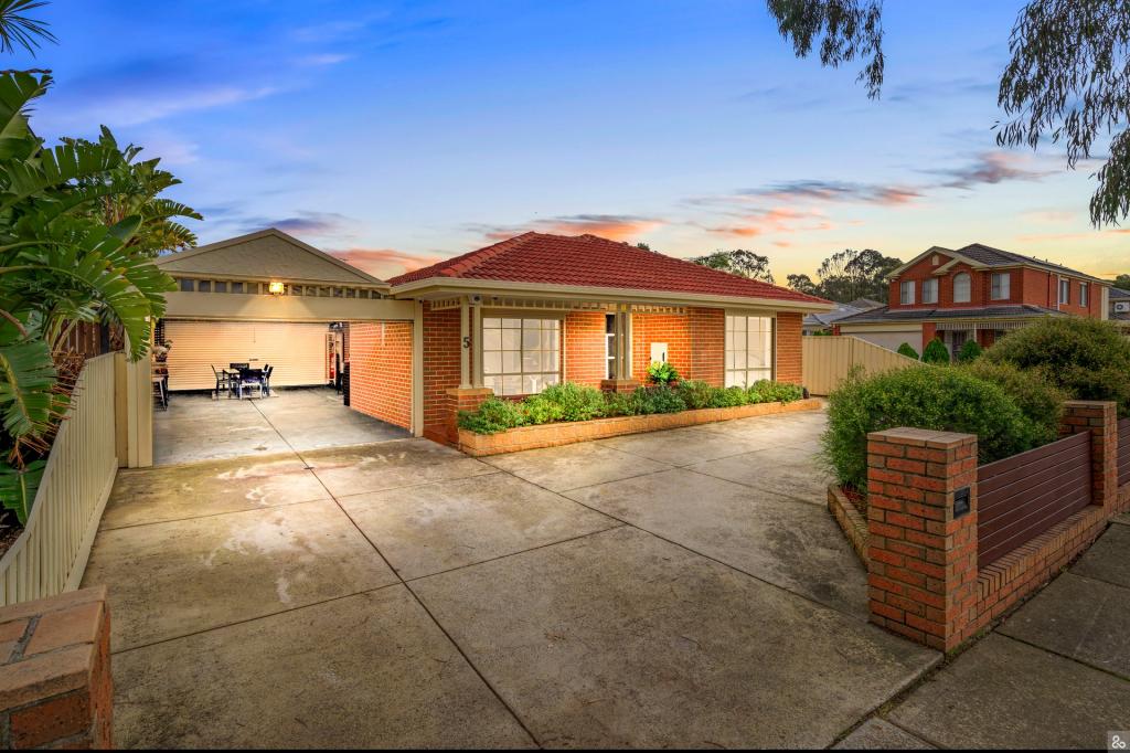 5 Middle Ct, Thomastown, VIC 3074