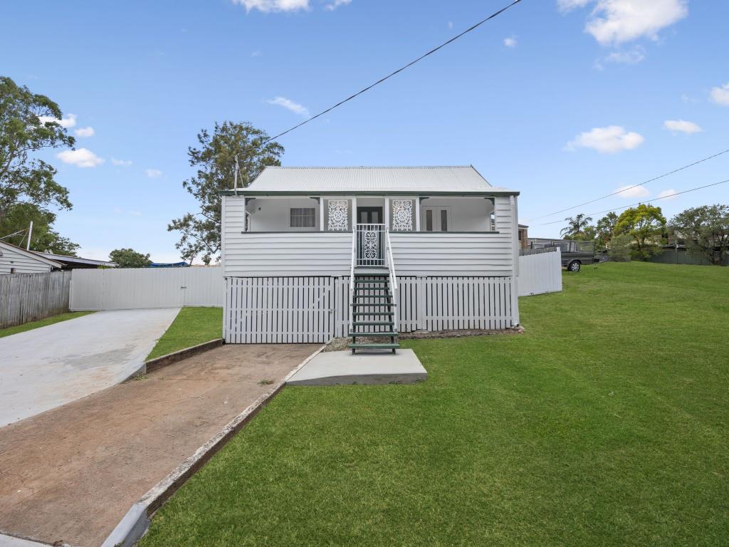 4 Graham St, Bundamba, QLD 4304