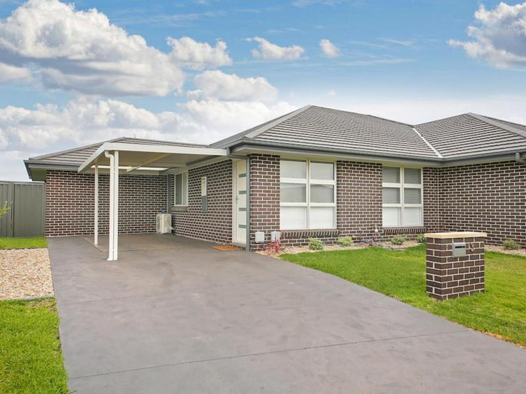 3 Norton St, Spring Farm, NSW 2570