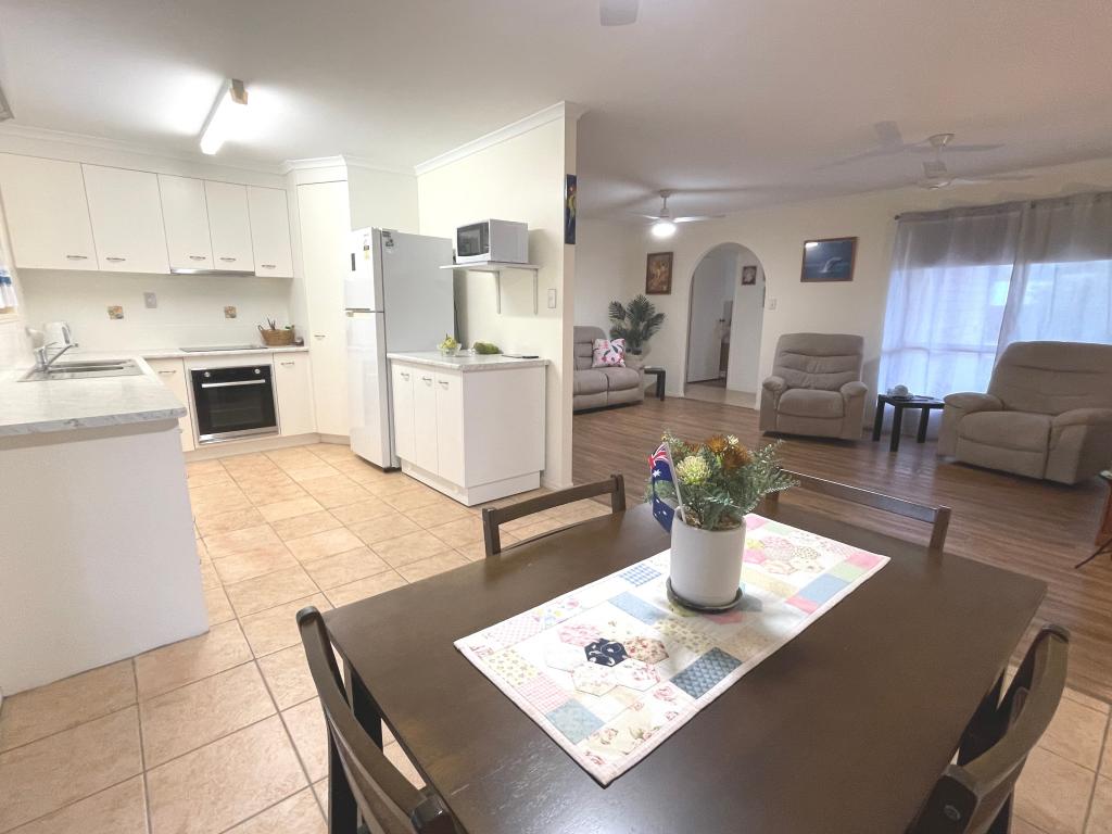 214 Pulgul St, Urangan, QLD 4655