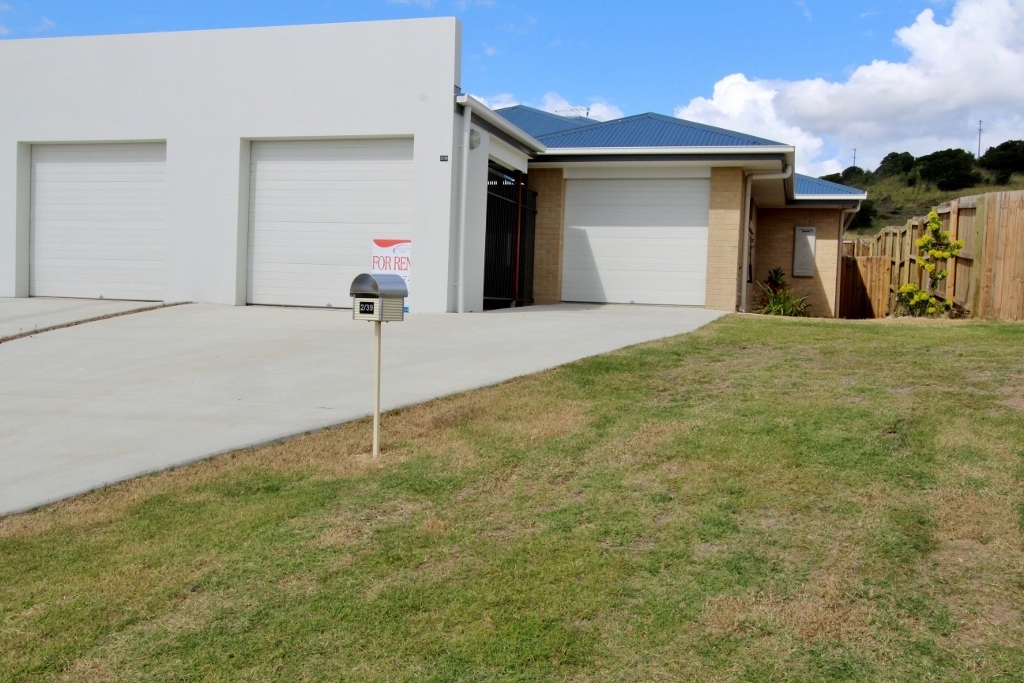 2/39 Tawney St, Lowood, QLD 4311