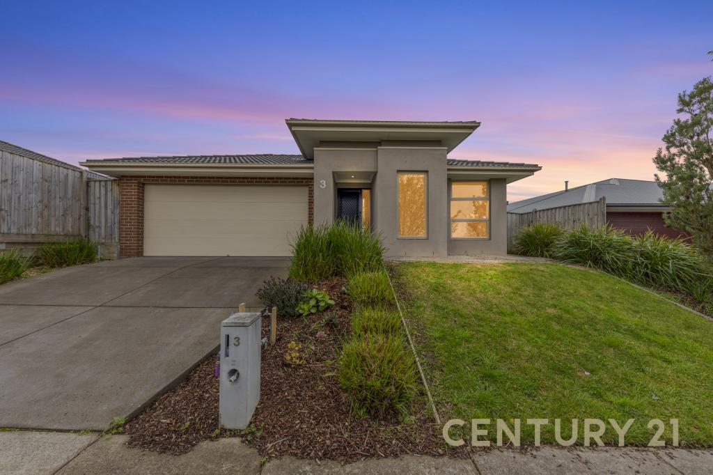 3 Belmont Cres, Pakenham, VIC 3810