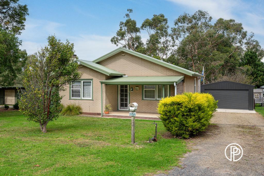 1572 WARBURTON HWY, WOORI YALLOCK, VIC 3139
