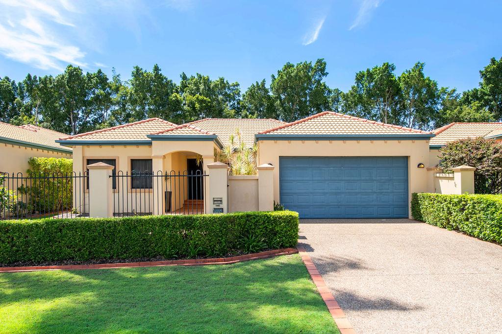 3292 Palladian Dr, Hope Island, QLD 4212