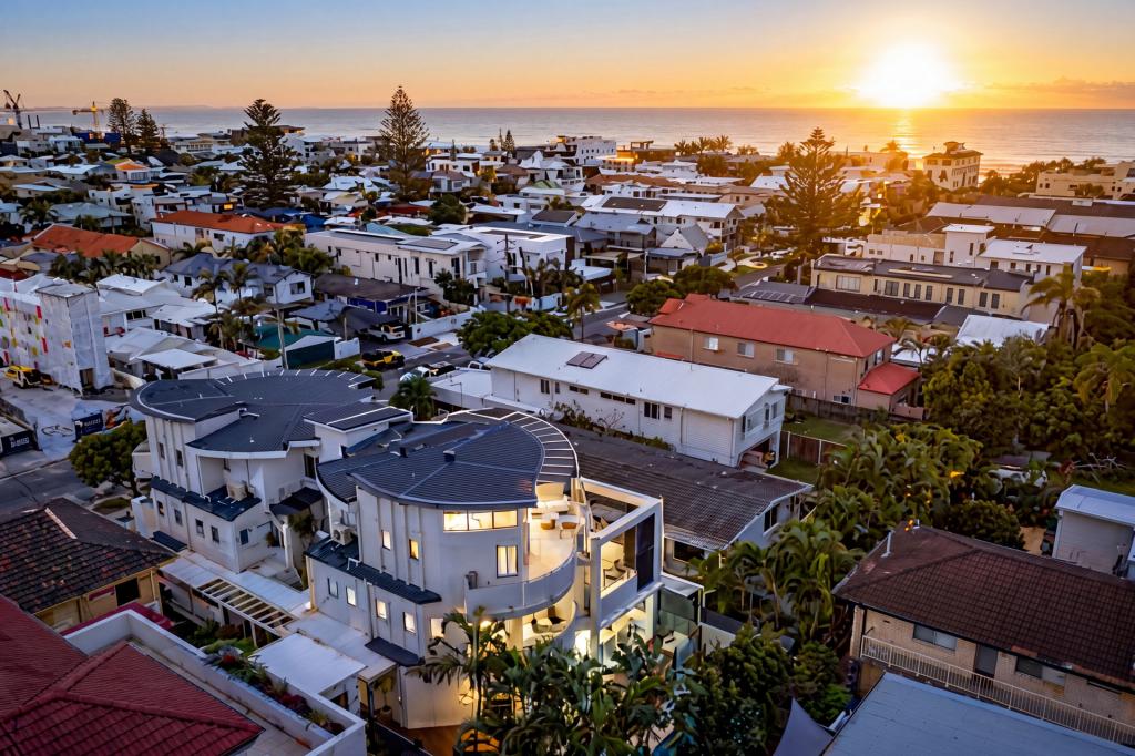 2/44 Tamborine St, Mermaid Beach, QLD 4218