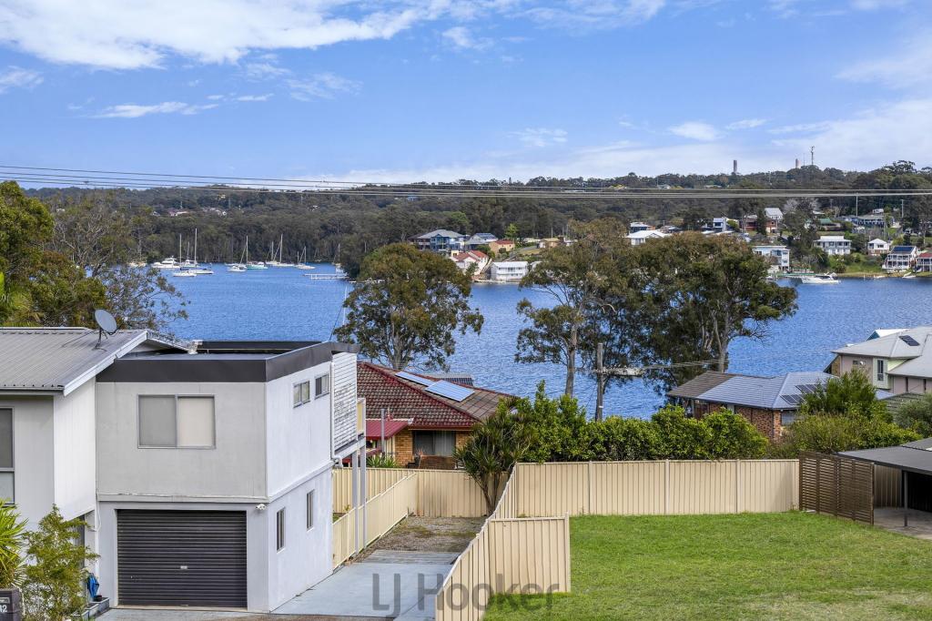 49 Alkrington Ave, Fishing Point, NSW 2283