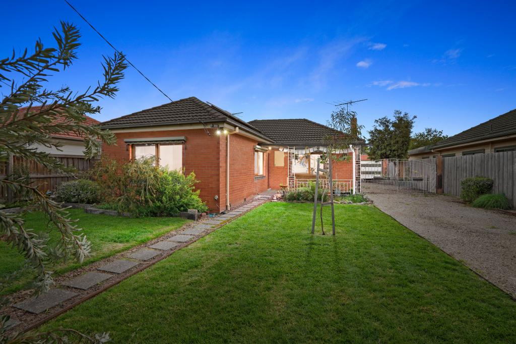 82 SCOTT GR, KINGSBURY, VIC 3083