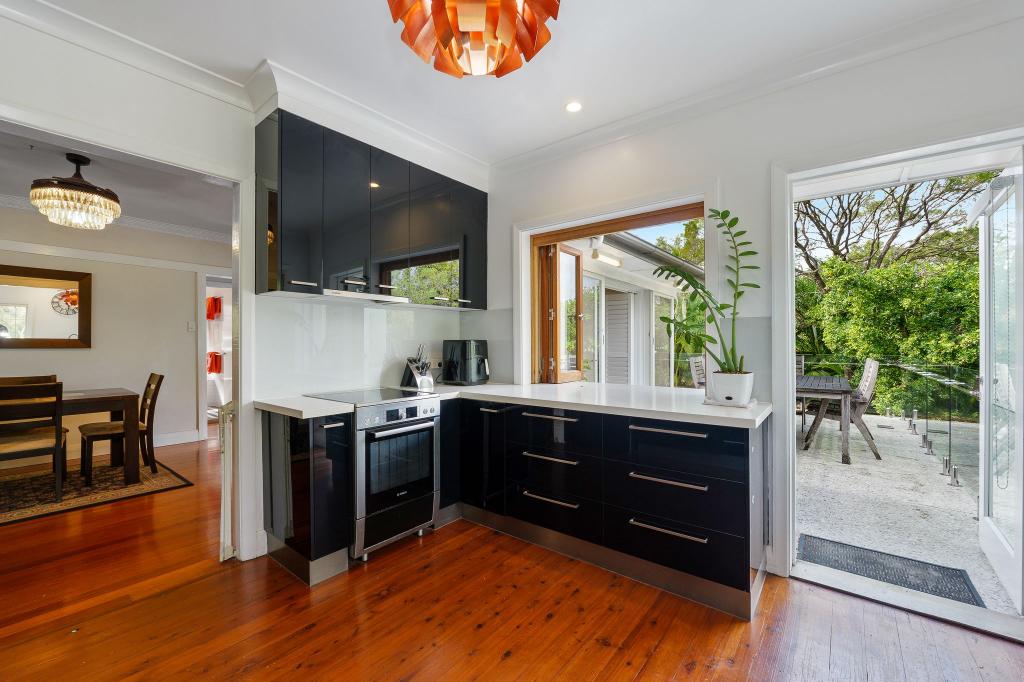 7 Yates Ave, Ashgrove, QLD 4060