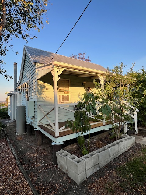 12 Bruckner St, Dugandan, QLD 4310