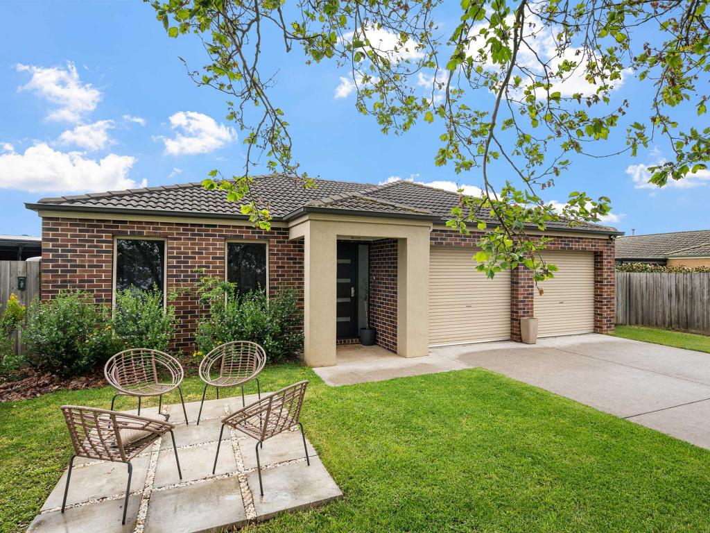 5 Bourke Ave, Koroit, VIC 3282