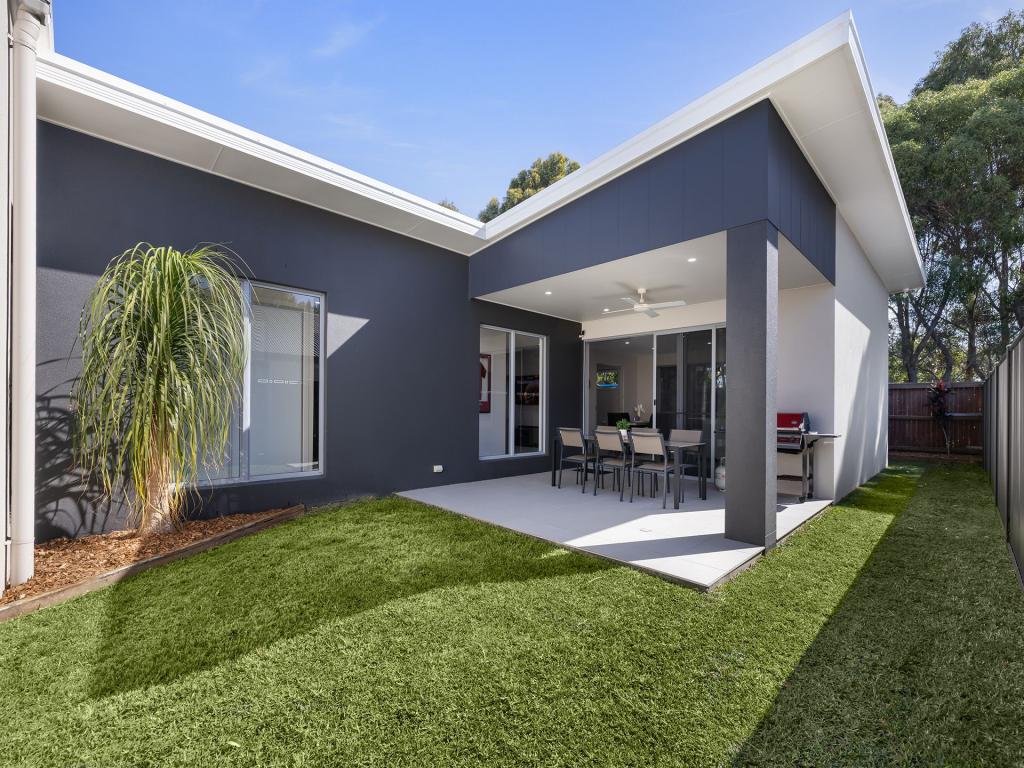 37 Aqua Cct, Caloundra West, QLD 4551