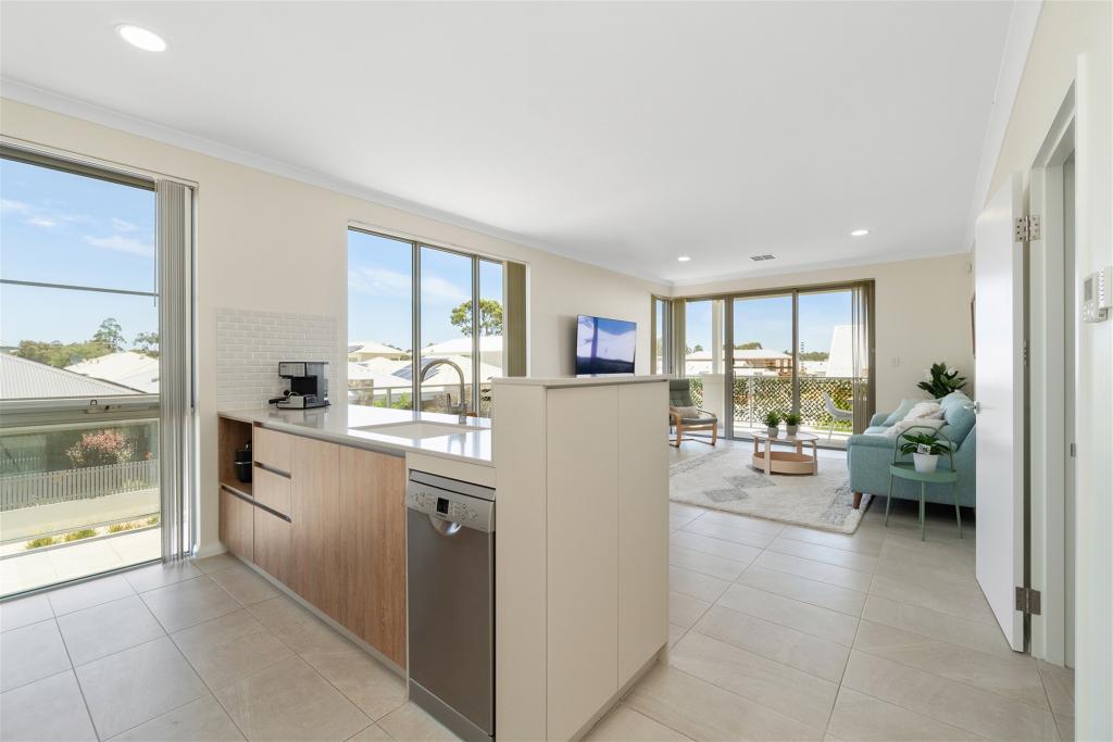 12/2 Lahinch Vsta, Gnangara, WA 6077