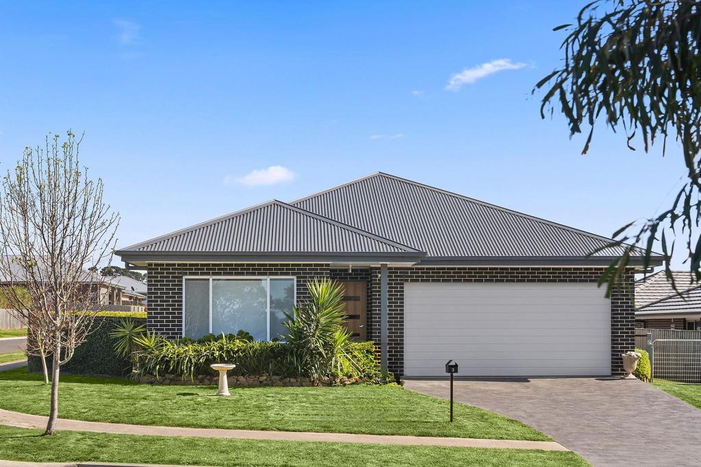 3 Endeavour Cct, Moss Vale, NSW 2577