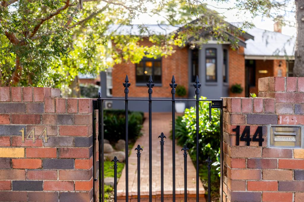 144 BRISBANE ST, TAMWORTH, NSW 2340