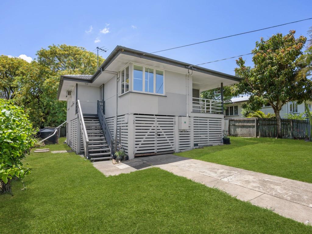 25 KYNANCE ST, LEICHHARDT, QLD 4305