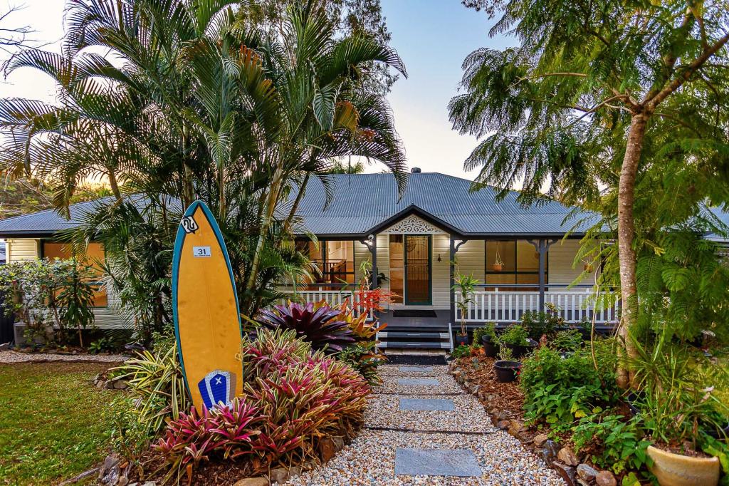 31 BEN LOMOND DR, HIGHLAND PARK, QLD 4211
