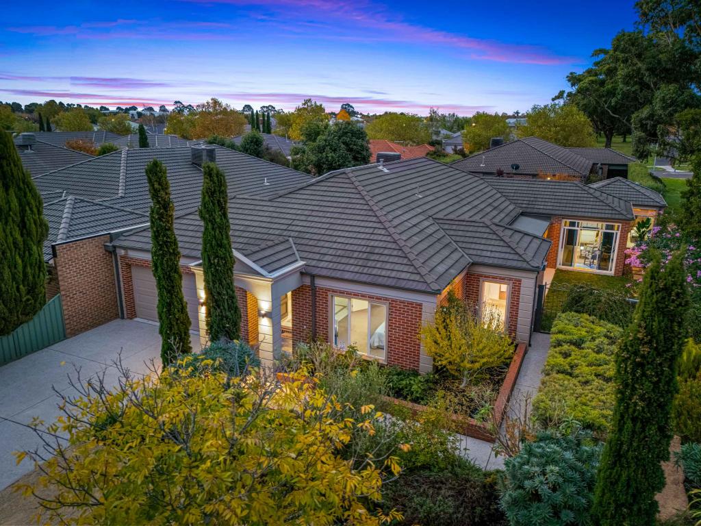 4 St Andrews Pl, Lake Gardens, VIC 3355