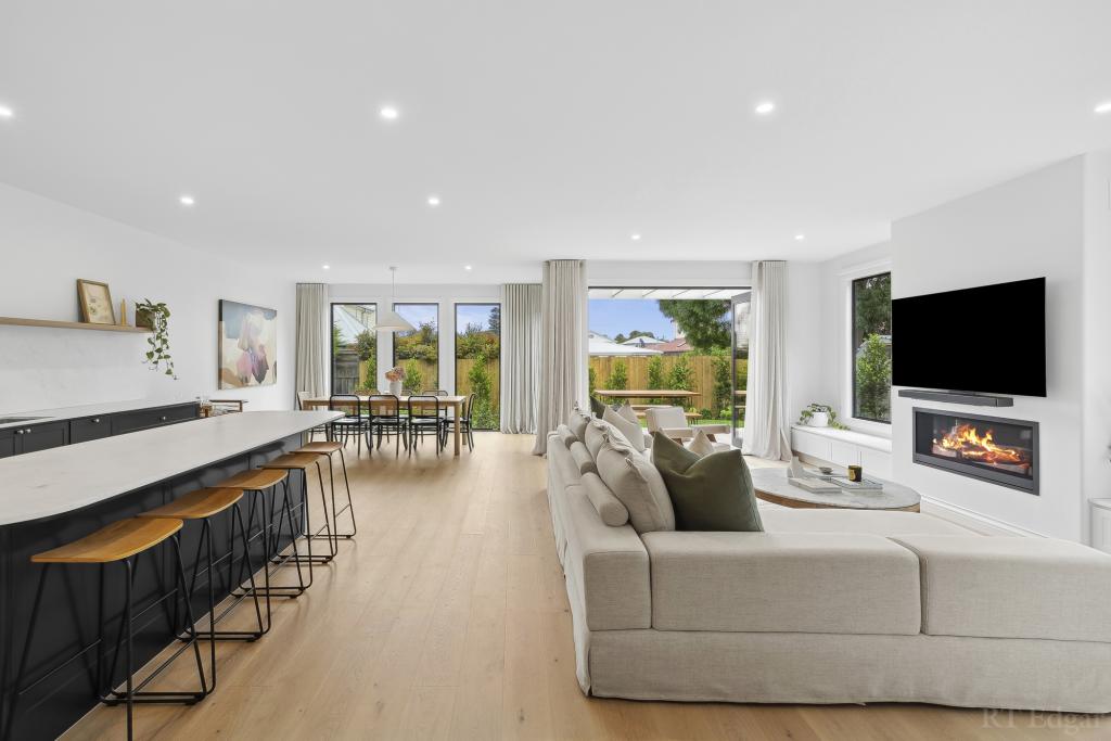 2/70 Mercer St, Queenscliff, VIC 3225