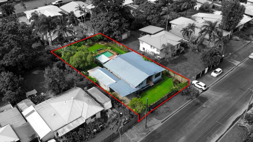 56 Miles St, Manoora, QLD 4870