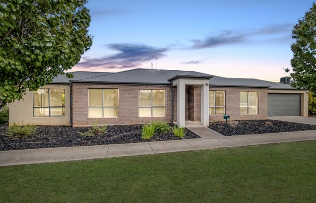 6 TWIGRUSH PL, BROOKFIELD, VIC 3338