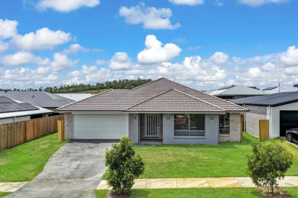 4 Lunar St, Flagstone, QLD 4280