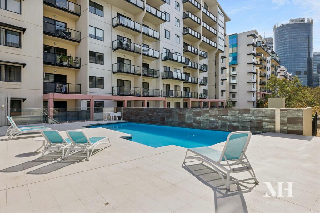 4/128 MOUNTS BAY RD, PERTH, WA 6000