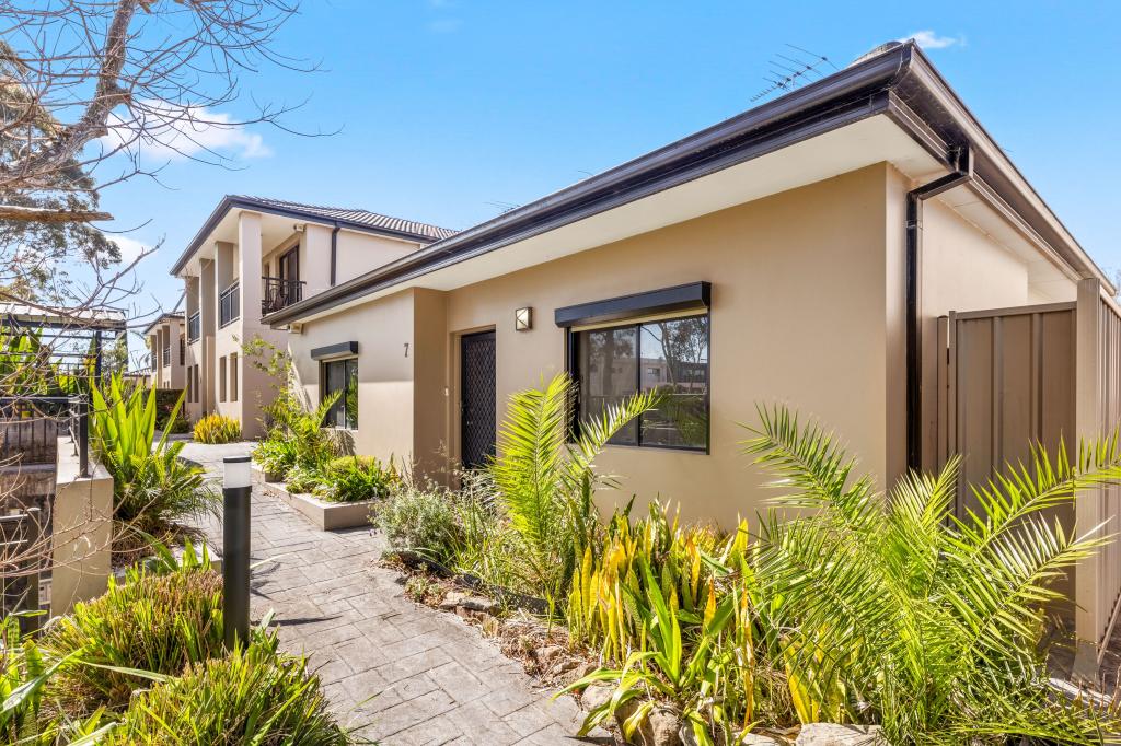 7/54-62 Osprey Dr, Illawong, NSW 2234