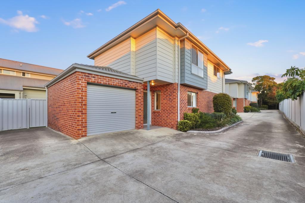 2/35 Hobart St, Oxley Park, NSW 2760