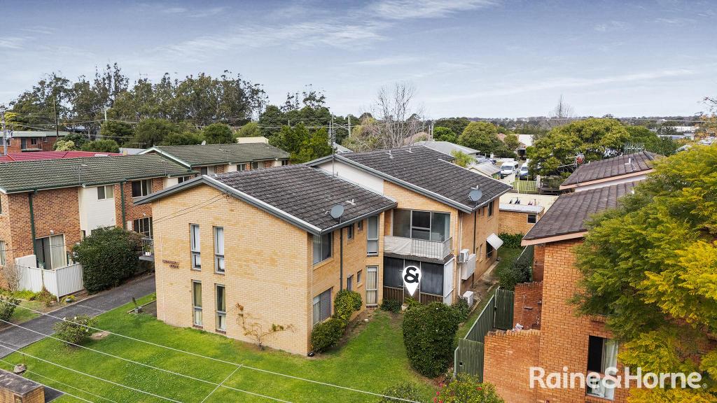2/4 Campbell Pl, Nowra, NSW 2541