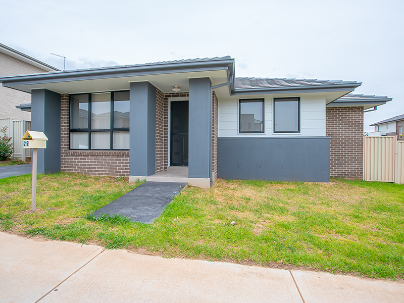 29 Gallipoli Dr, Edmondson Park, NSW 2174