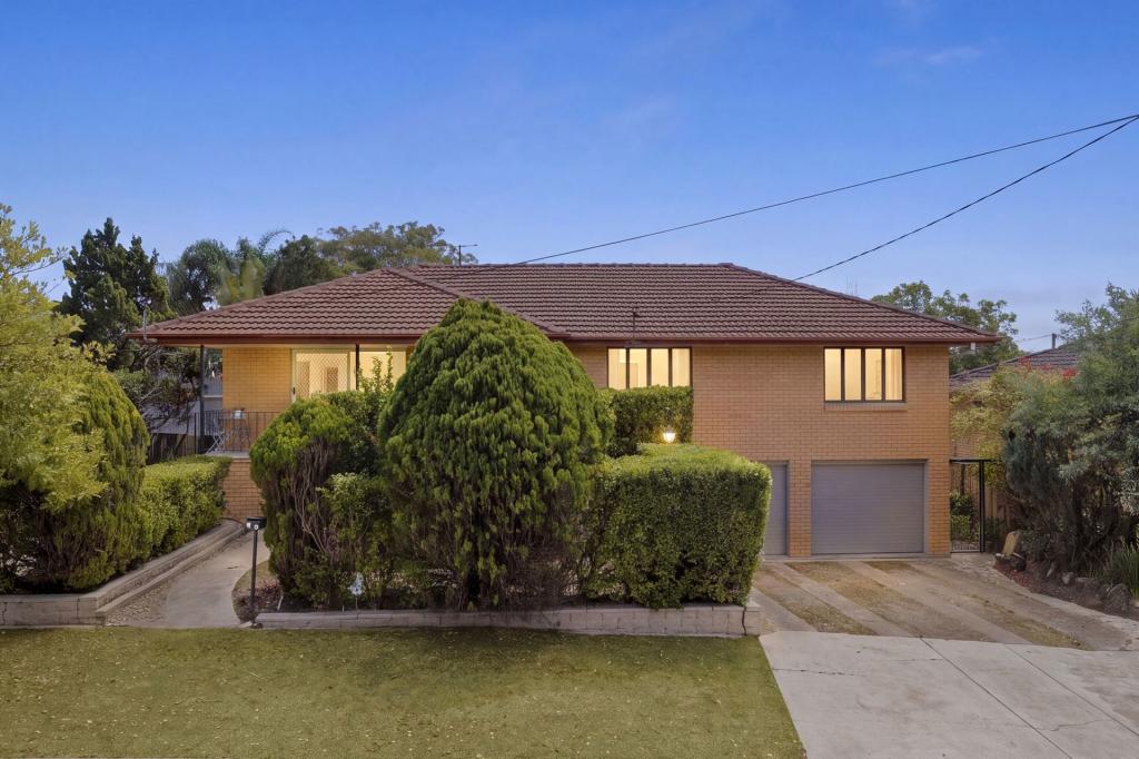 5 Wyman St, Stafford Heights, QLD 4053