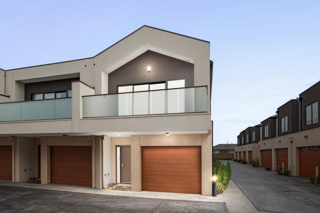 9 Mullavey Pl, Werribee, VIC 3030