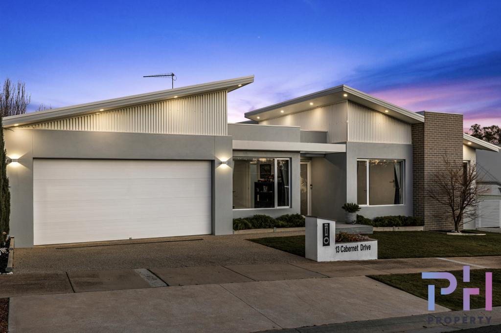 13 Cabernet Dr, Maiden Gully, VIC 3551