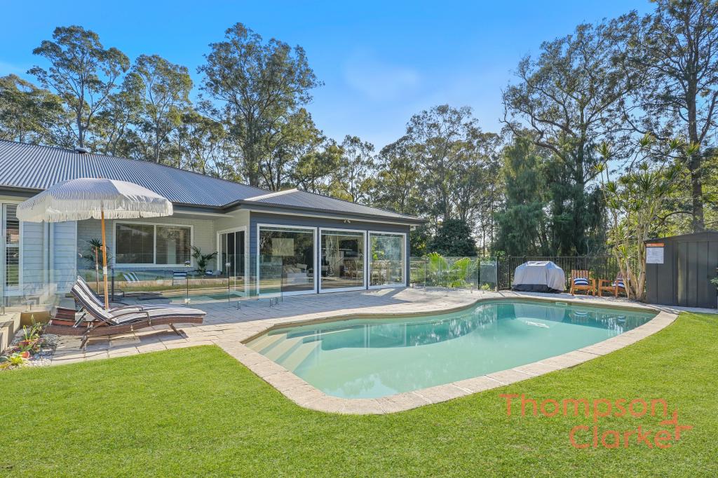 11 Avalon Dr, Thornton, NSW 2322