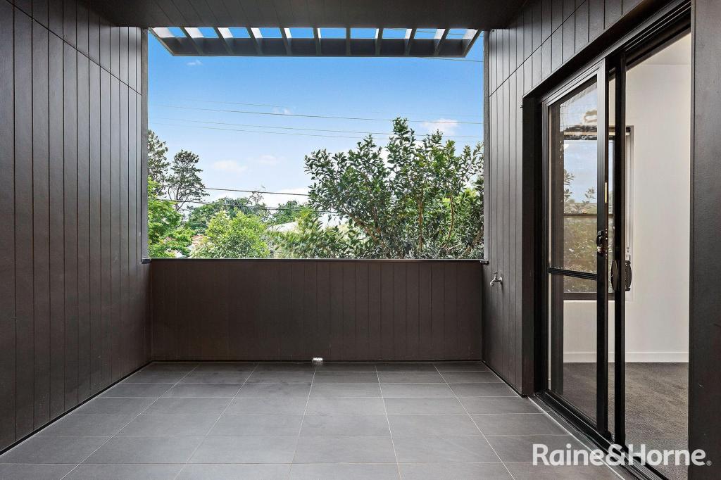 204/133 Clarence Rd, Indooroopilly, QLD 4068