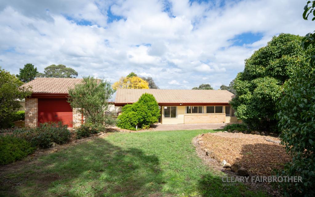 38 Bassett Dr, West Bathurst, NSW 2795