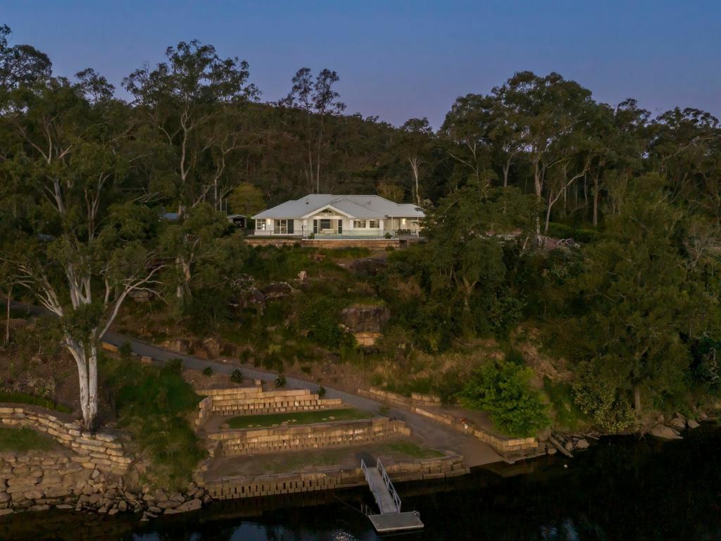 246 River Rd, Lower Portland, NSW 2756