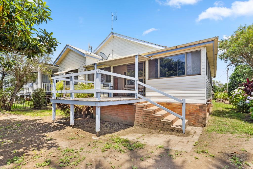 12 Morton Ave, Smithtown, NSW 2440